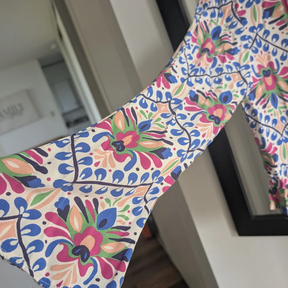 Zara Cream Floral Wrap Blouse with Pink, Blue & Green Motif - Picture 4 of 6